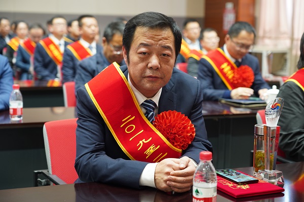1622512607219034418.jpg 榜樣陳劍.jpg